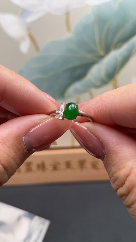 F24781321 Jadeite Inlaid Ring 18k Gold Inlaid Total Weight Approx. 1.21g Size 12