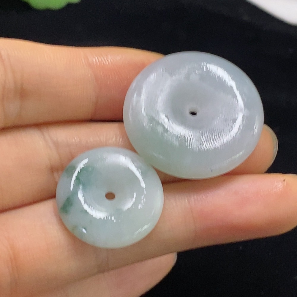 F32788820 Unpolished Jadeite Pendant Set Bulk Sale
