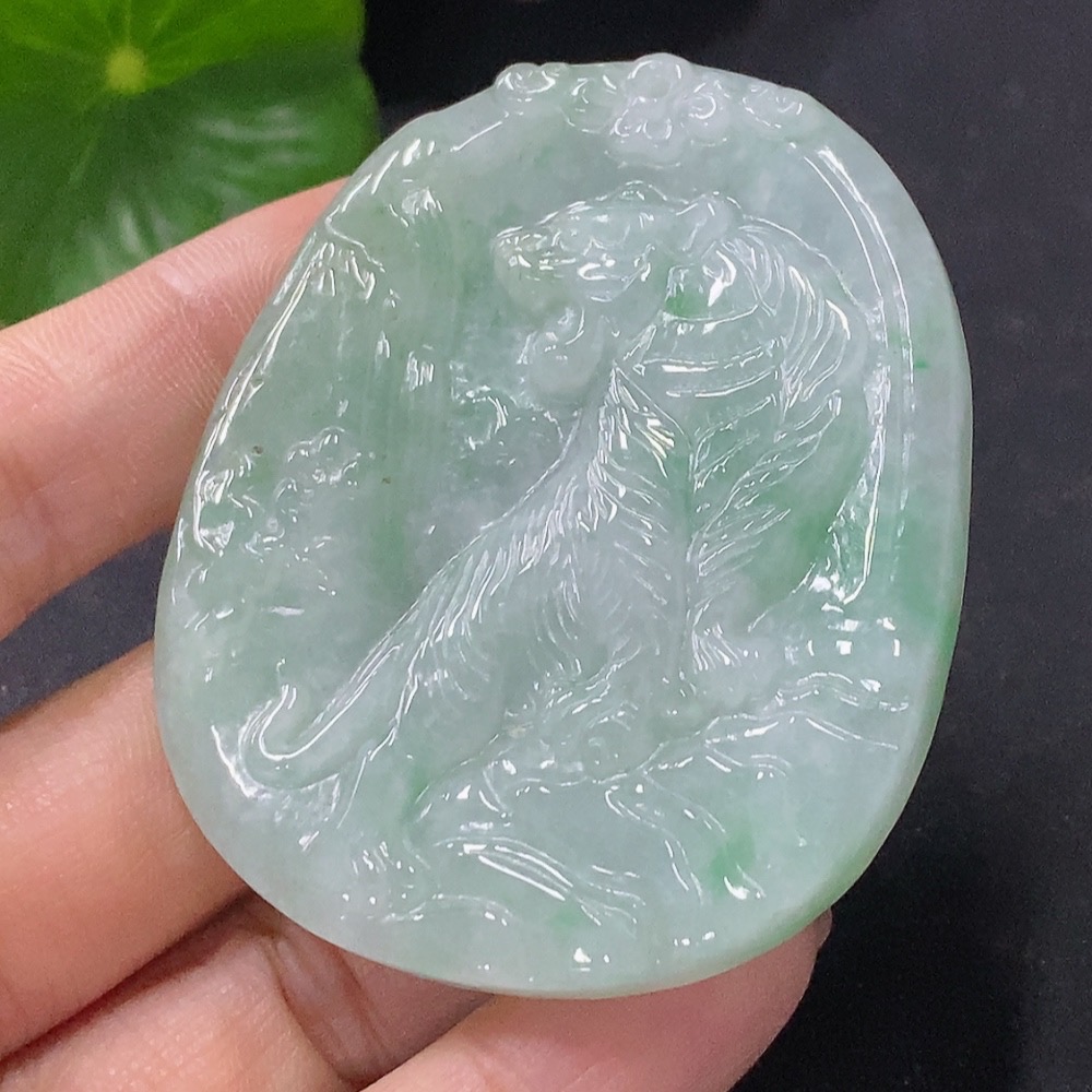F35116657 Jadeite Pendant Fierce Tiger with Approximate Total Weight of 31.68g