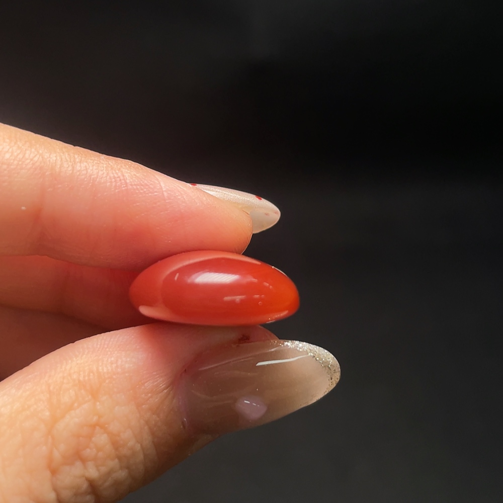 C34049250 South Red Agate Pendant with Visible Organic Matter, Total Weight Approximately 4.77g