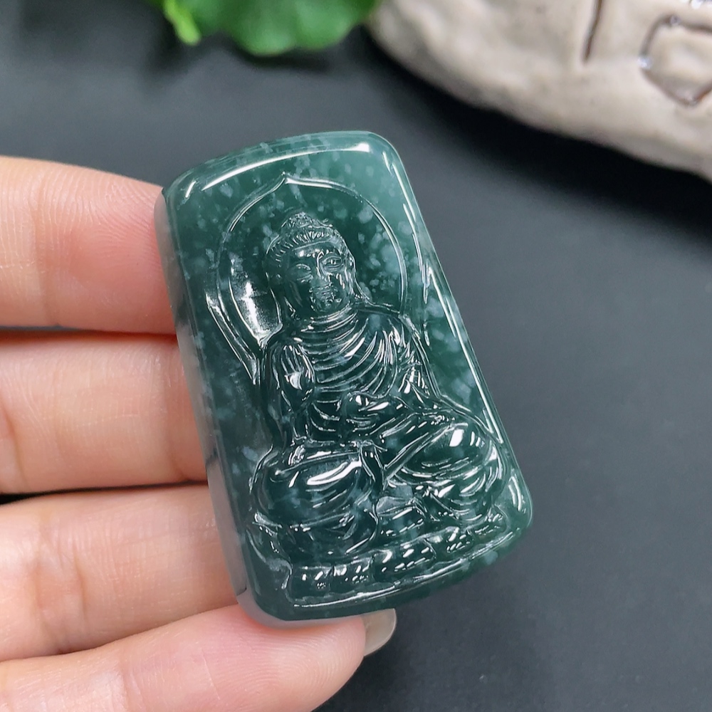 F19151833 Jadeite Pendant Guanyin Total Weight 22.592g