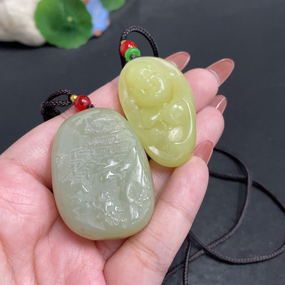 H34055076 Hetian Jade Pendant - Buddha - Landscape