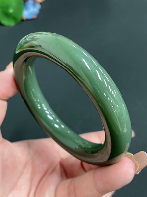 H20284724 Hetian Jade Round Bangle Size 57.6 Total Weight Approx. 81.24g