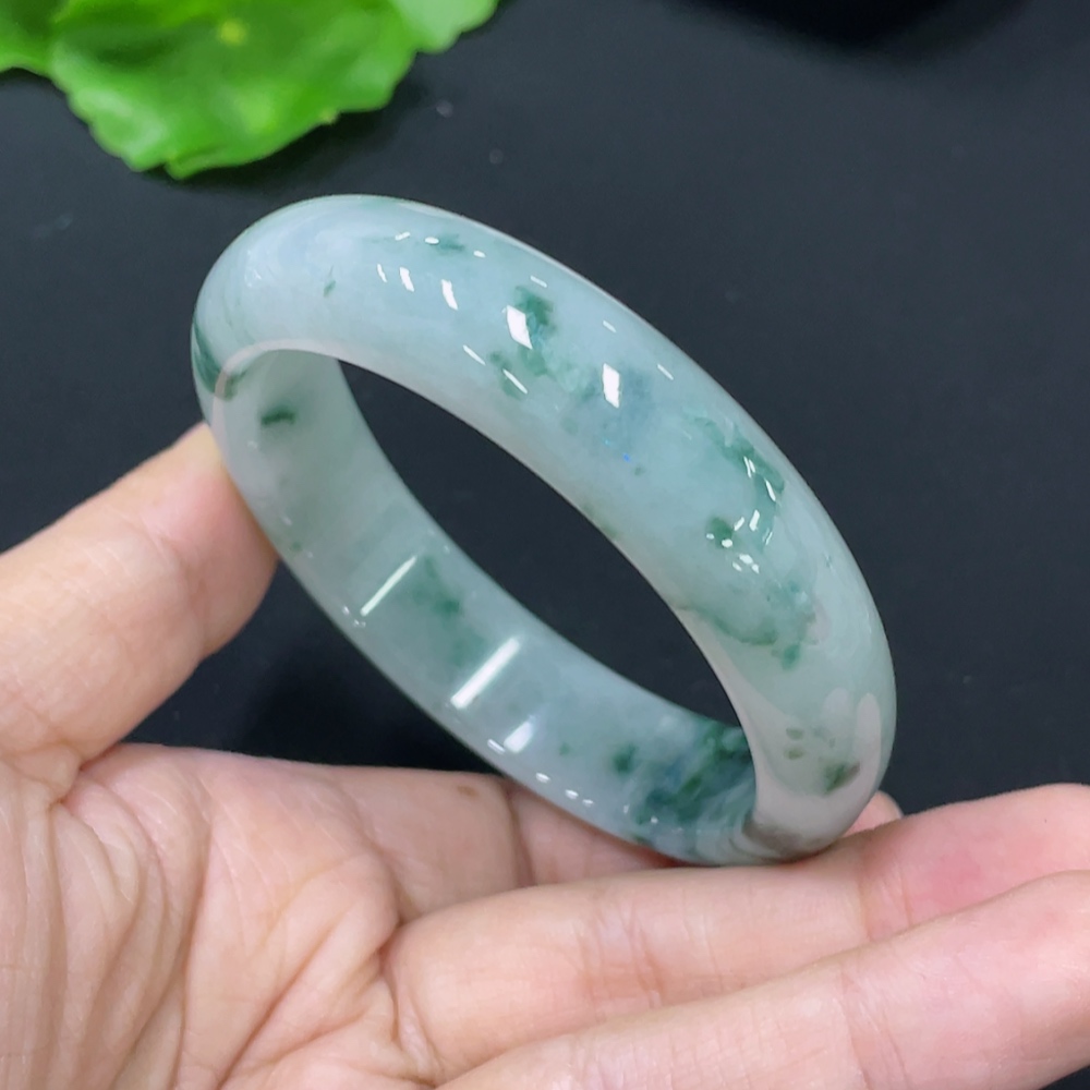 F31674043 Jadeite Concubine Bracelet Size 53.4/48.6 Total Weight Approx. 42.54g