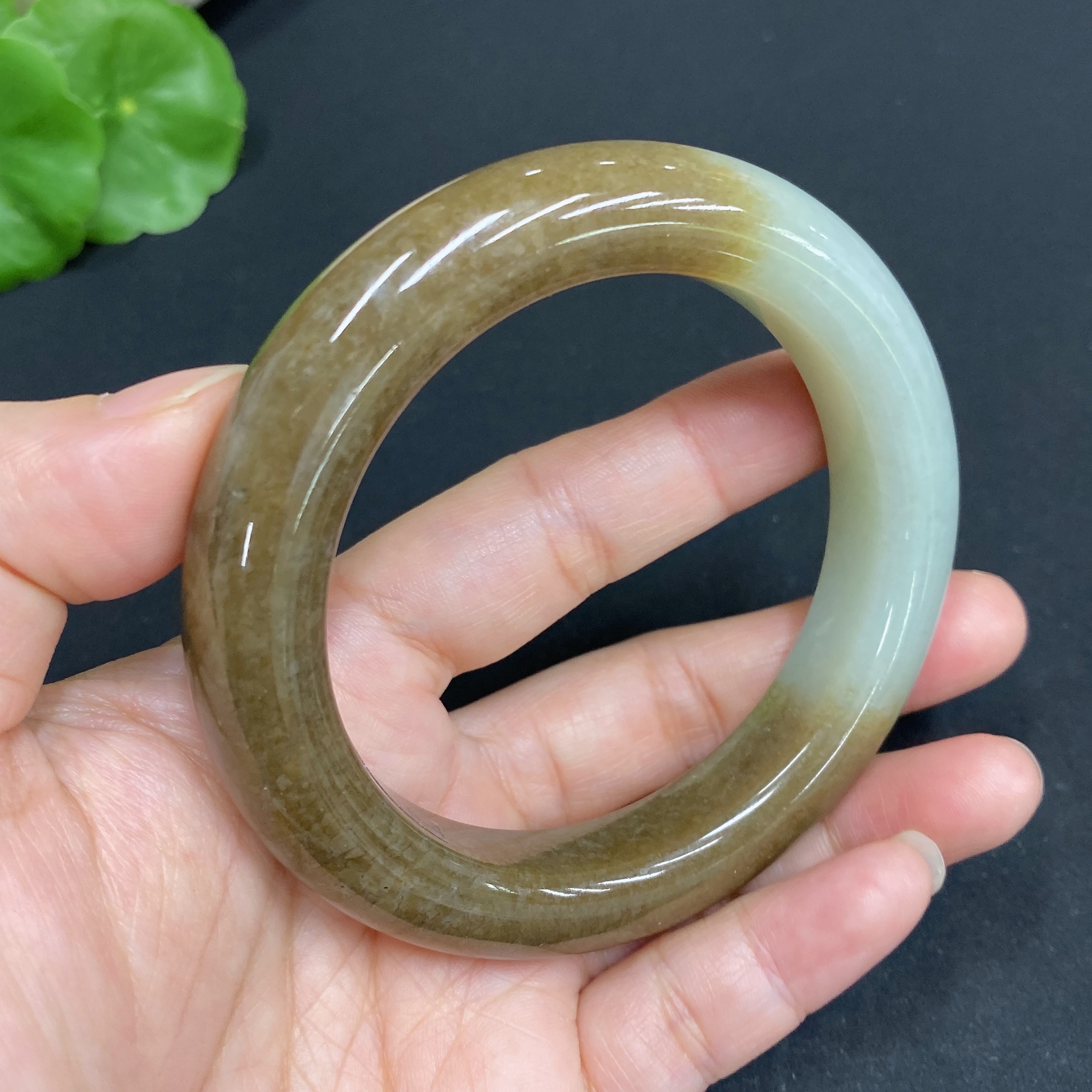 H33860007 Hetian Jade Round Bracelet Size 56.8 Total Weight Approx. 71.8g