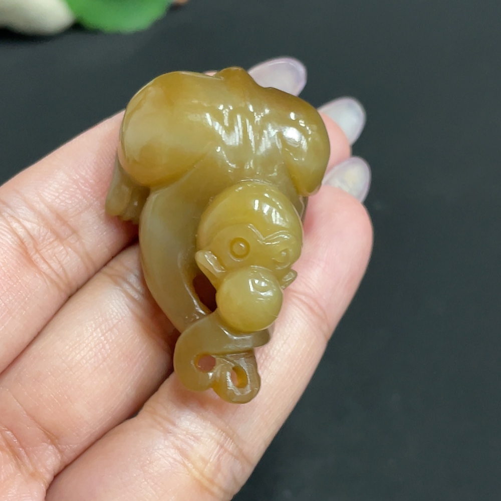 H34971752 Hetian Jade Pendant    Monkey    Total Weight: Approx. 30.4g