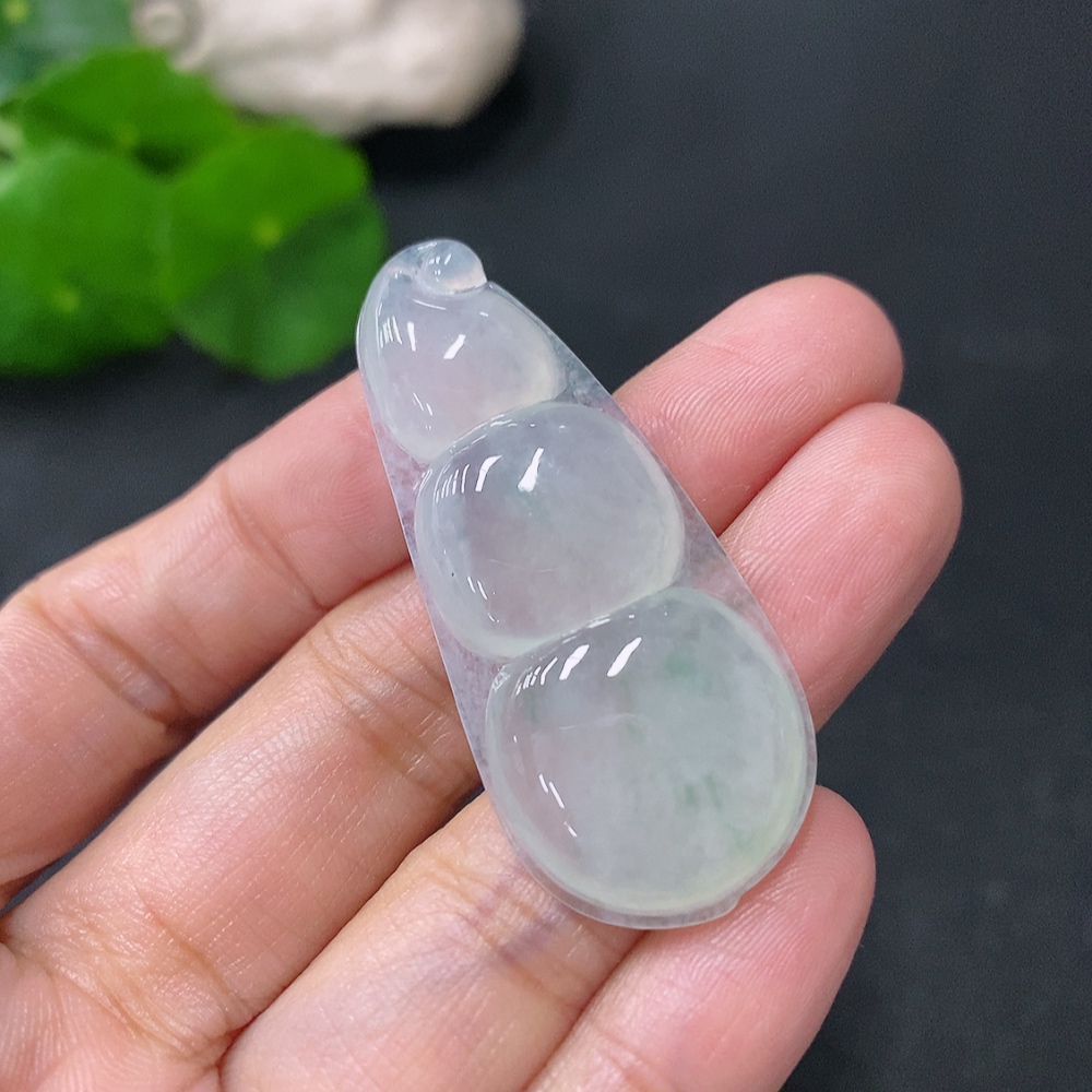 F31660801 Jadeite Pendant Lucky Bean Total Weight Approx. 8.32g