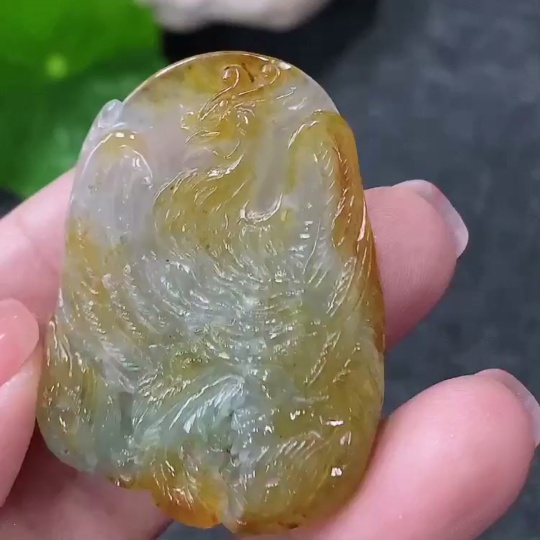 F34998908 Jadeite Pendant Phoenix Total Weight Approx. 13.8g Yellow Part Color Origin Undetermined