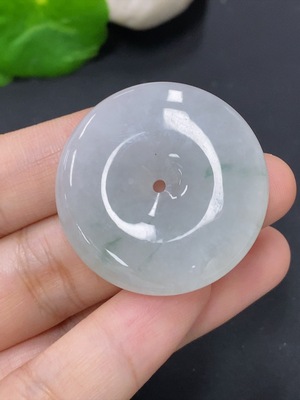F46615576 翡翠平安扣 货品总重量约17克