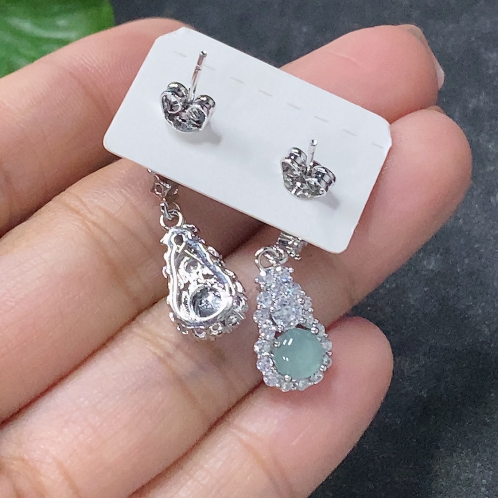 F34030409 Jadeite inlaid piece non-gold earrings