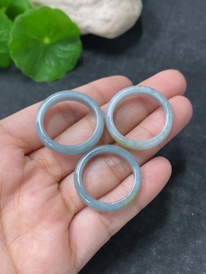 F34976356 Jadeite Ring Set Sell as a Lot