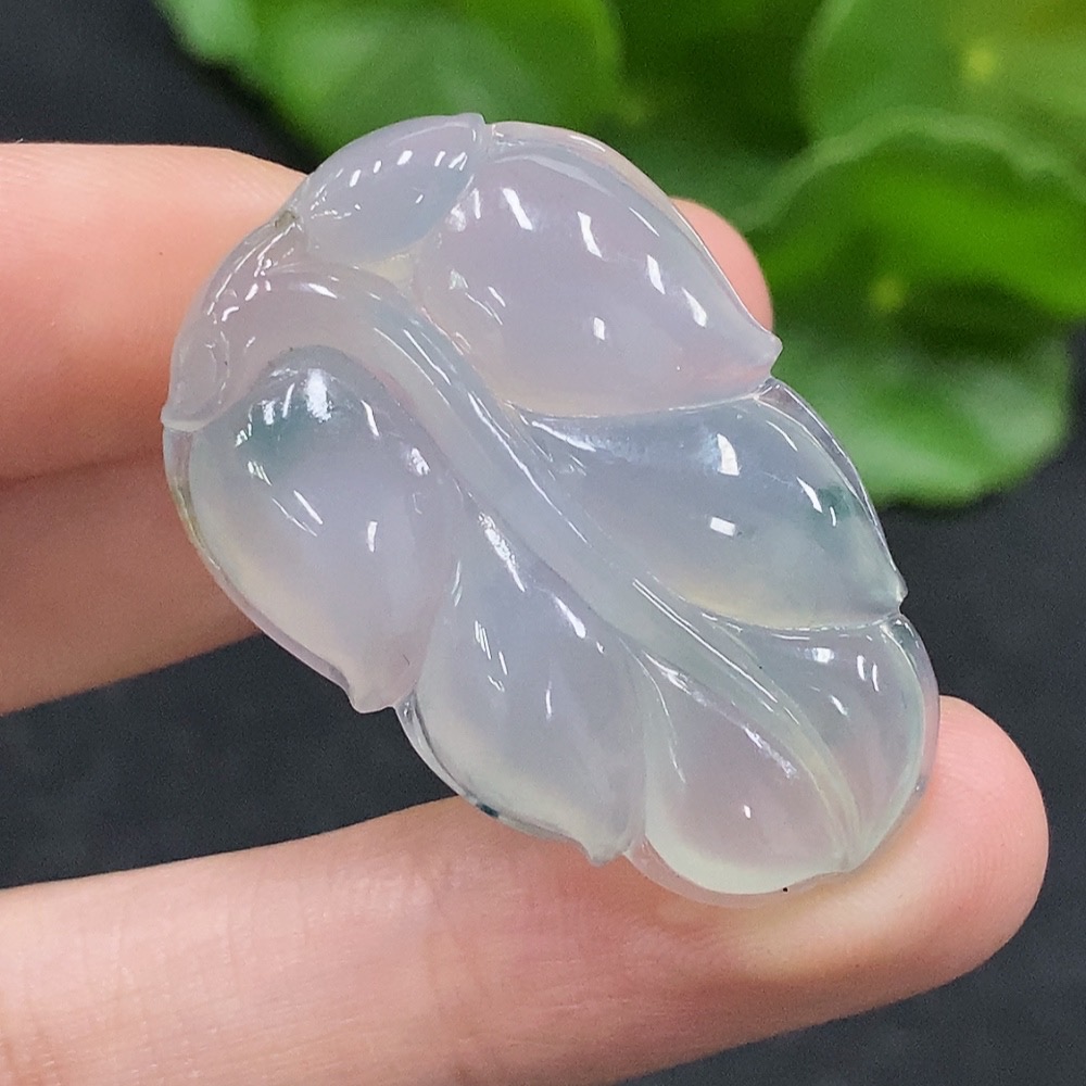 F33946963 Jadeite Leaf Pendant Total Weight Approx. 9.38g