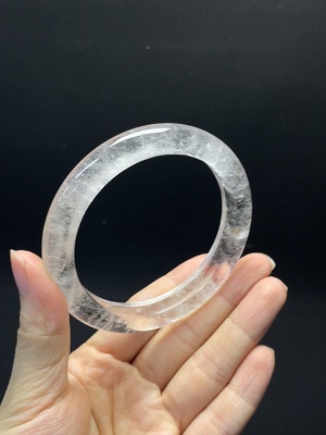 C46535839 水晶手镯 可见有机物 货品总重约40.13g  圈口57