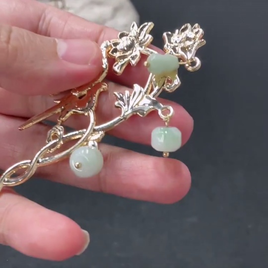 F34018237 Jadeite Inlaid Hairpin Non-Gold Inlaid Total Weight Approx. 14.48g