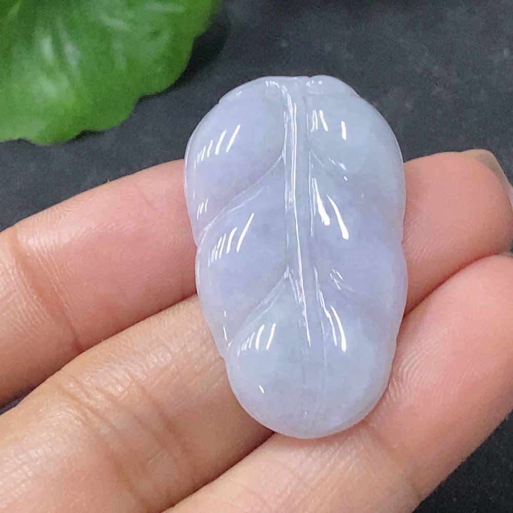 F34030989 Jadeite Pendant Leaf Total Weight Approx. 4.24g