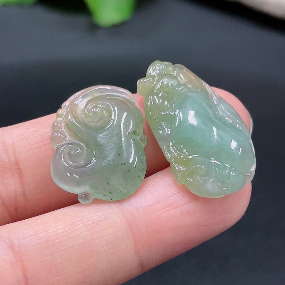 F25929269 Jadeite Pendant