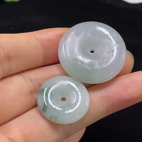 F32788820 Unpolished Jadeite Pendant Set Bulk Sale