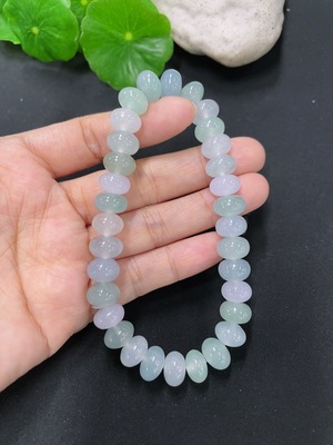 F41934069 翡翠手串 卡9.5mm左右 货品总约重35.4g