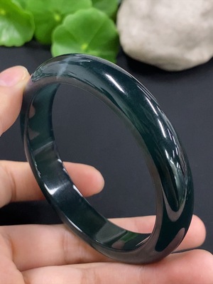 F42968547 翡翠正圈手镯 圈口57.4 货品总重约49.62g
