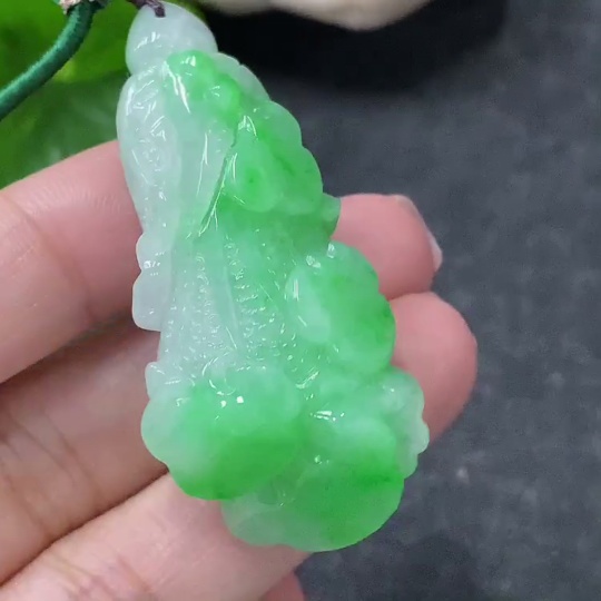 F34997809 Jadeite Pendant Cabbage Total Weight Approx. 18.7g with Rope