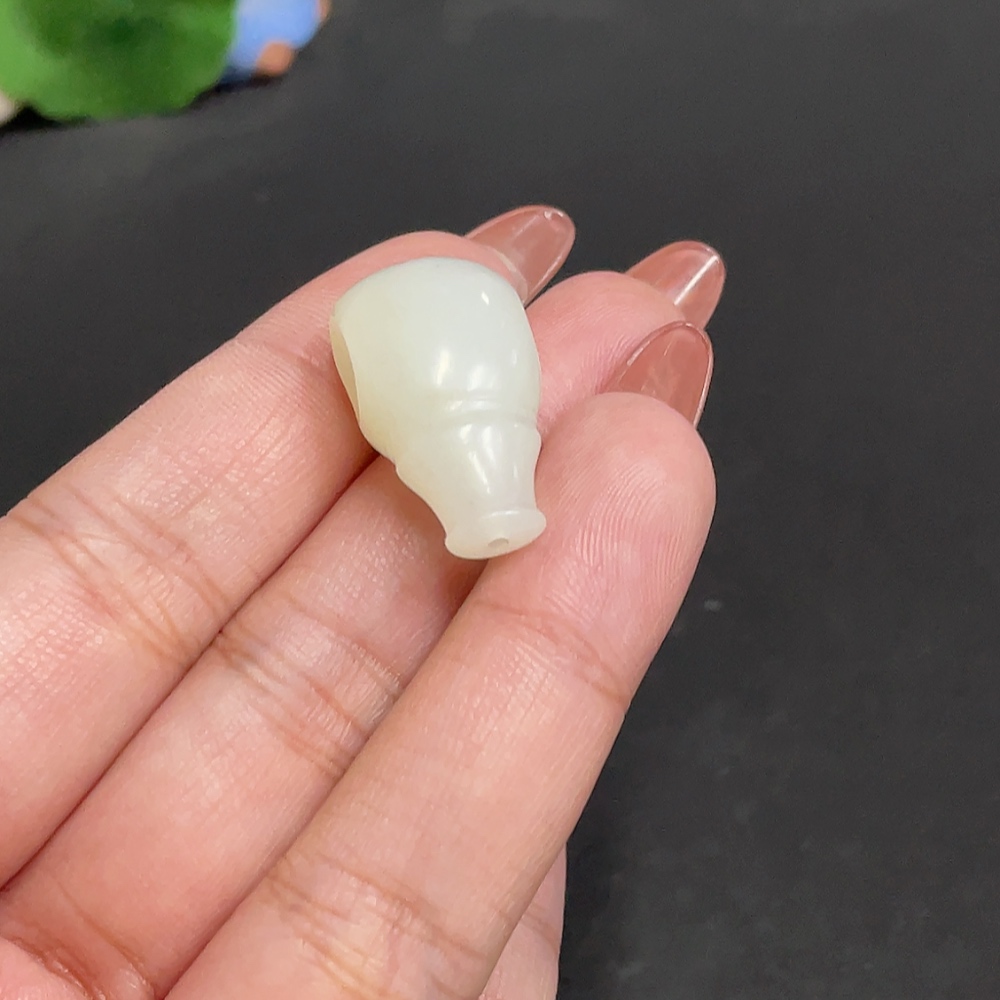 H34054671 Hetian Jade Pendant  Triple Pass  Total Weight: Approx. 6.2g