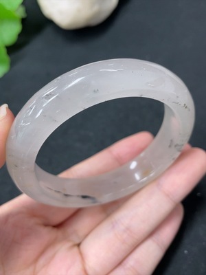 H41944682 非洲翠（独龙玉）正圈手镯  圈口54    货品总重约46.4g