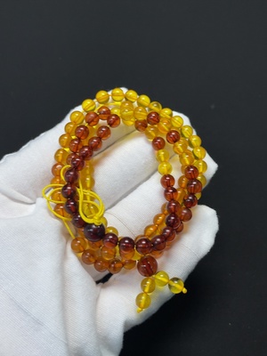 C46535431 琥珀蜜蜡珠链 货品总重约9g 卡5.1mm左右