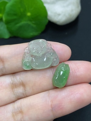 F46593827 翡翠挂件一手走