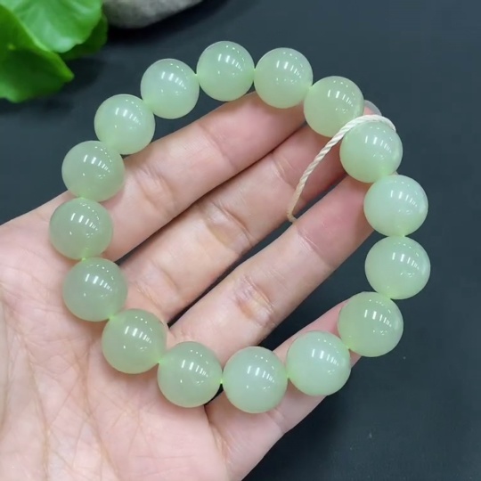 H15691535 Hetian Jade Bracelet, approx. 11.6mm beads, total weight approx. 43.2g