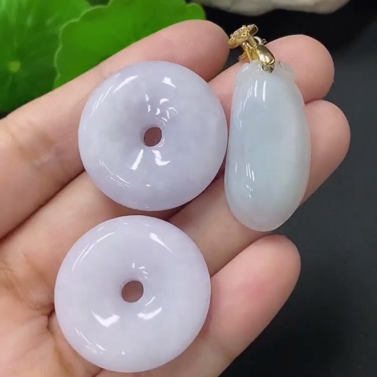 F31587810 Jadeite Pendant Sell as a Lot Non-Gold
