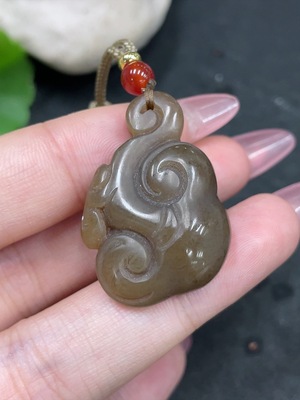 H33840897 Hetian Jade Pendant Ruyi