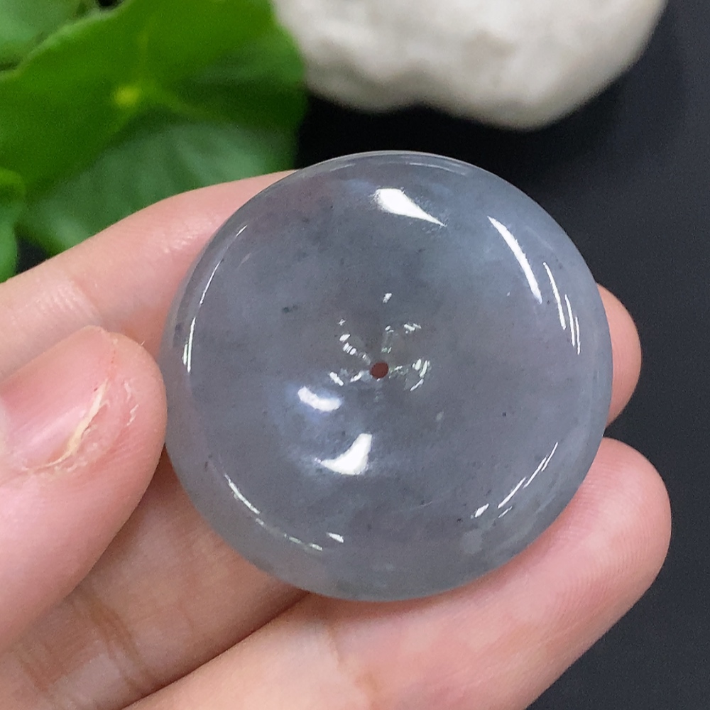 F34070046 Jadeite Peace Knot Total Weight Approx. 14g