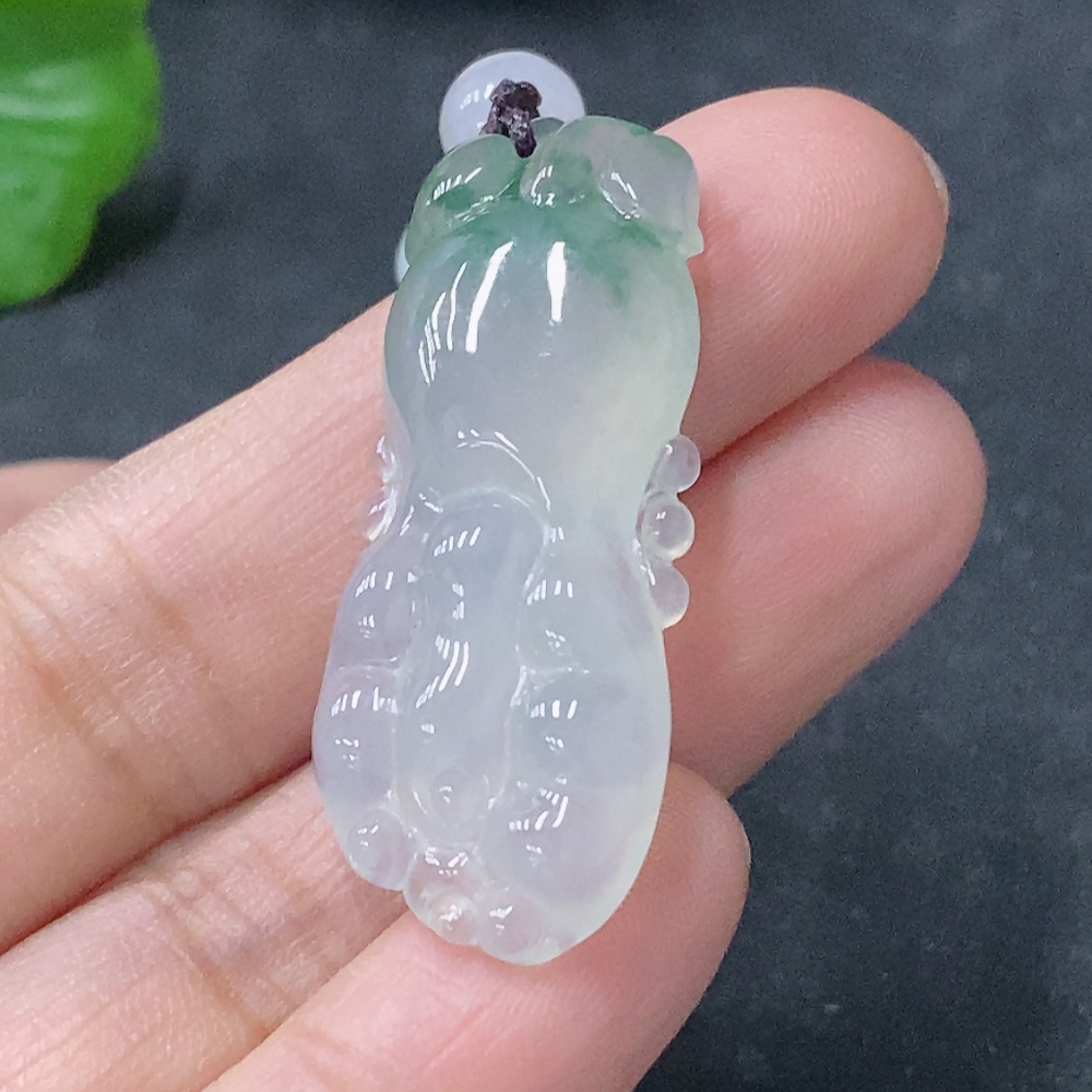 F33912797 Jadeite Chayote Pendant Total Weight About 11g