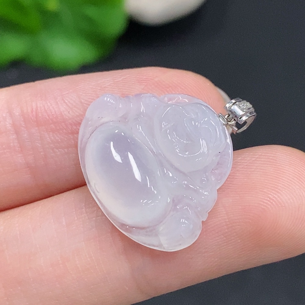 F31645910 Jadeite Buddha Pendant with 18k Gold Clasp, Total Weight Approximately 3g