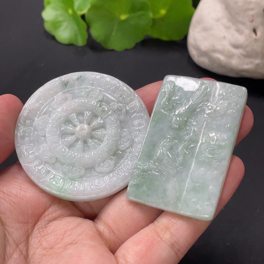 F31610077 JadeitePendant