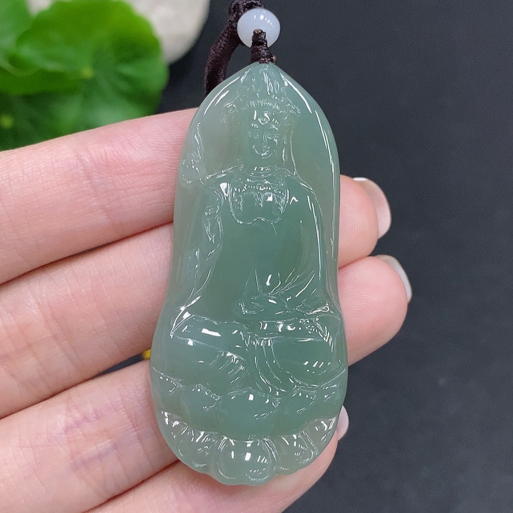 F34060346 Jadeite Guanyin Pendant Total Weight Approx. 17.8g (including rope weight)