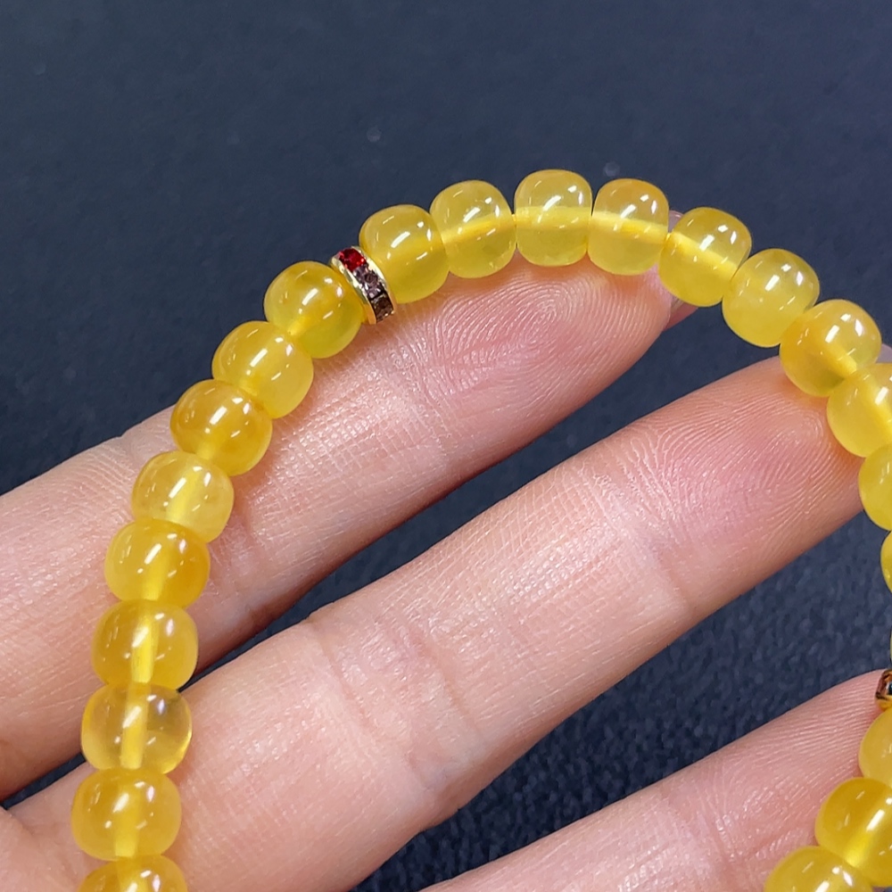 C27098492 Amber Beeswax Bracelet Total Weight Approx. 6.13g Size 6.9mm Non-Gold