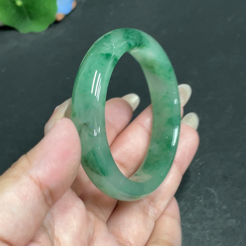H30551772 African Emerald (Dulong Jade)