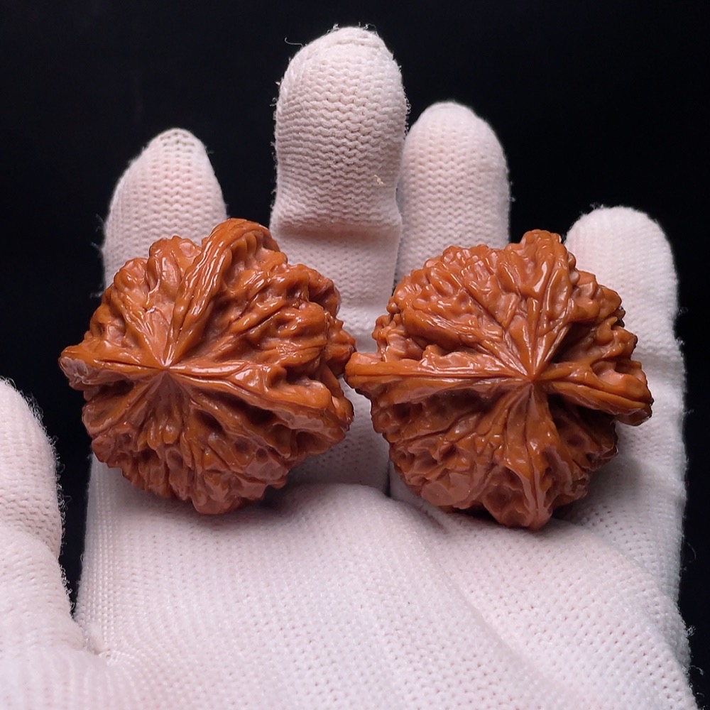 W34988725 Three-ridged Walnut, Total Weight Approx. 36.9g, Size About 39.7mm