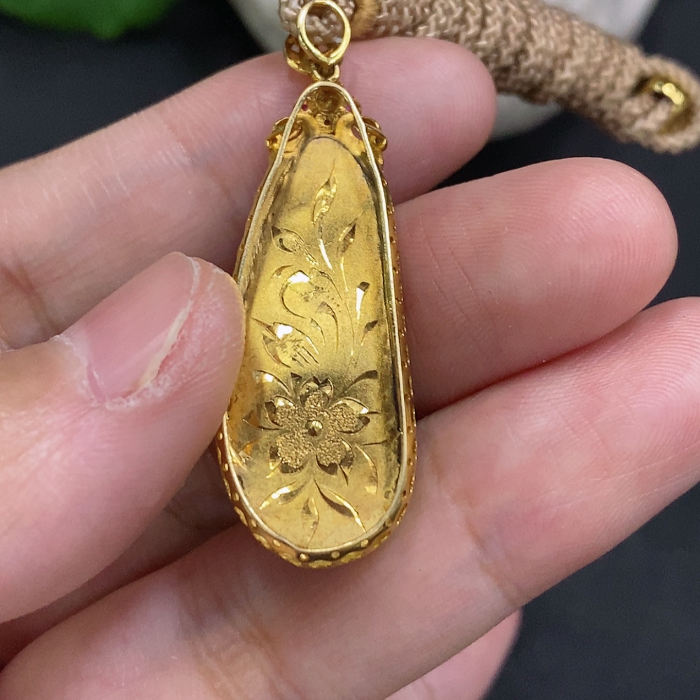 F34023342 Jadeite Fudu Bead Inlaid Pendant 18K Gold Total Weight Including Rope Approx. 6.1g (Yellow Color Origin Undetermined) (Non-Diamond) (Rope Accessory Non-Gold)