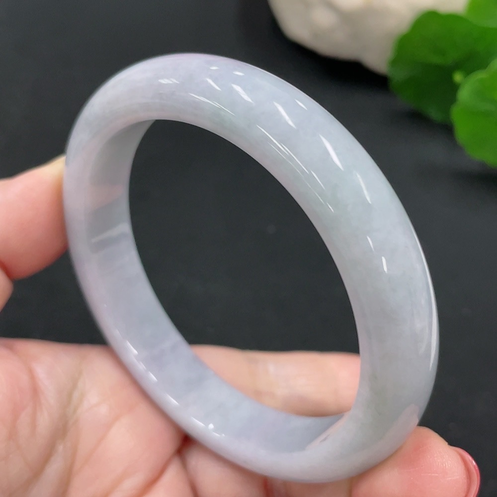 F25904903 Jadeite Regular Bangle 59.2 Circumference Approx. 59.3g Total Weight