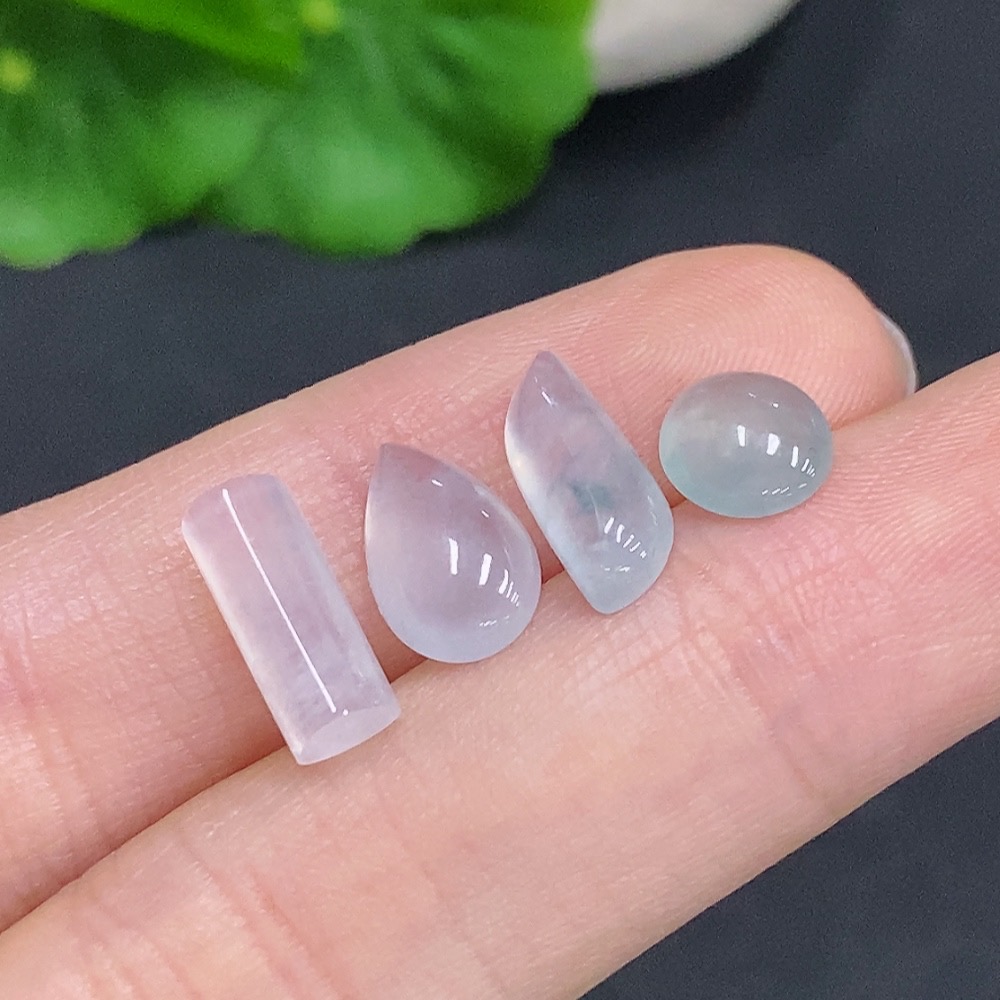 F32794310 Jadeite Inlaid Pieces Sell as a Lot