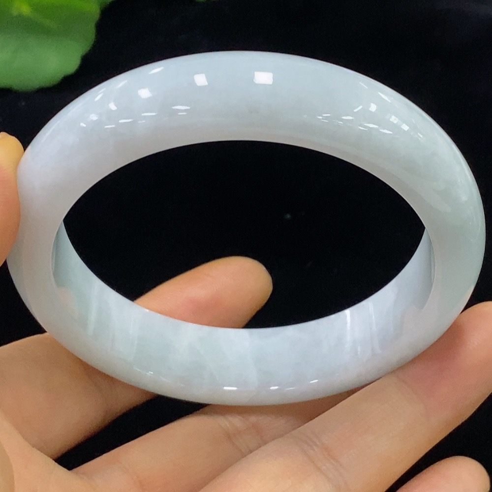F34974104 Jadeite Round Bangle Size 57.5 Total Weight Approximately 64.53g With Crack
