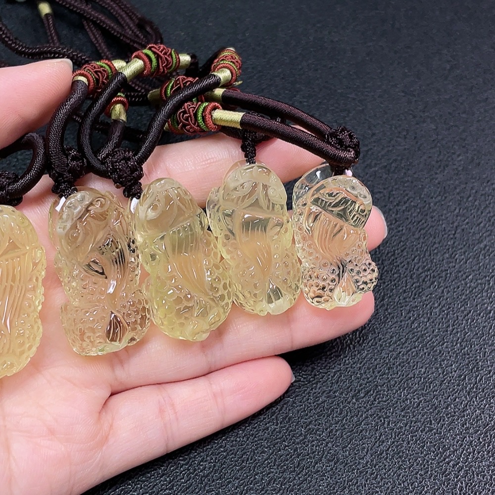 C34989325 Crystal Pendant Total Weight Approx. 84.26g with Rope Sell as a Lot