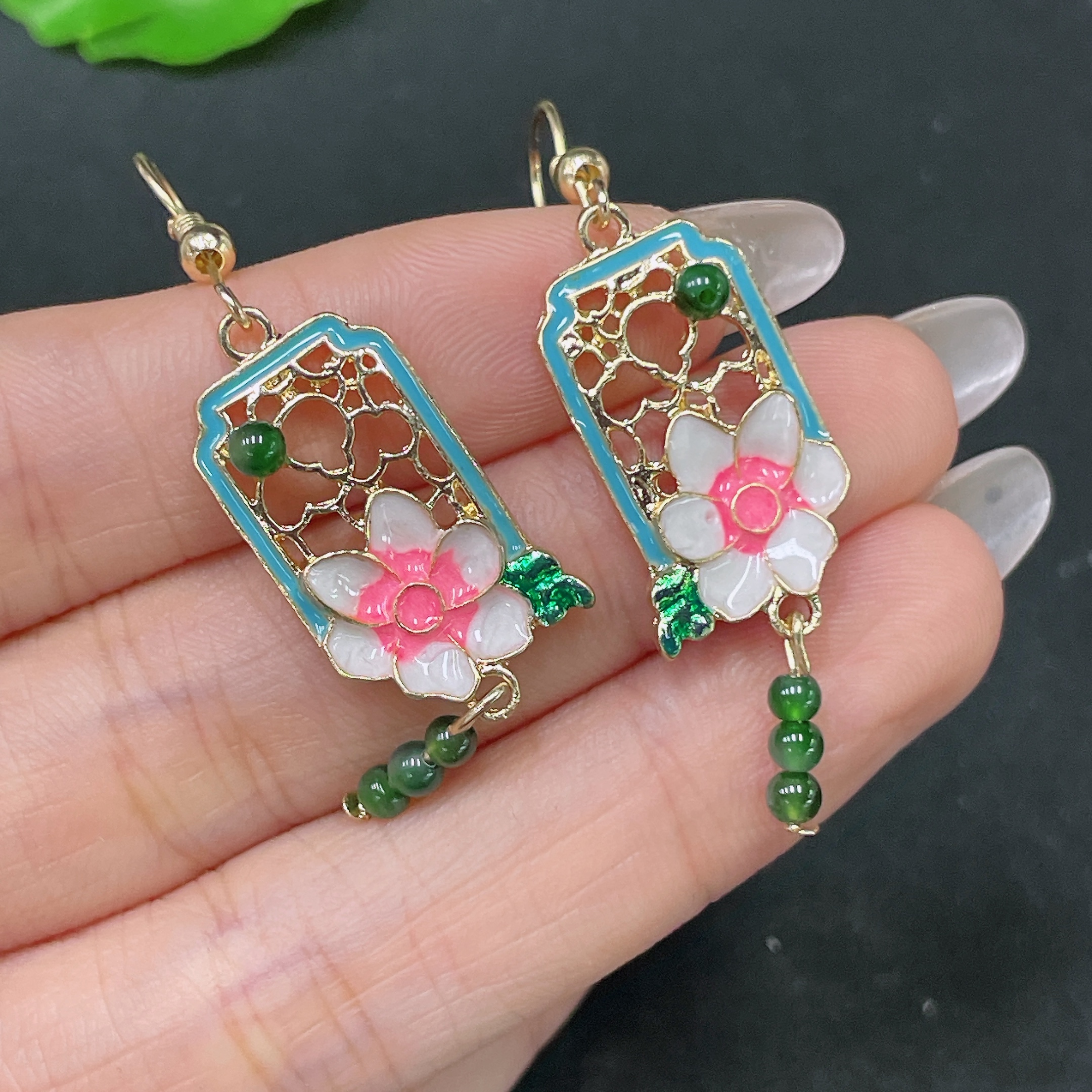 F35138252 Jadeite Inlaid Earrings Non-Gold