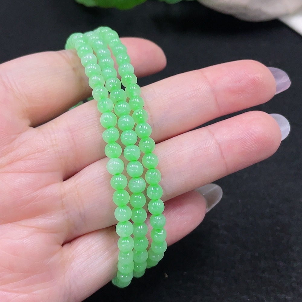 F33917823 Jadeite Beaded Necklace Approx. 4.3mm Total Weight Approx. 19.7g (Non-Gold Setting) (Cord Affects Color)