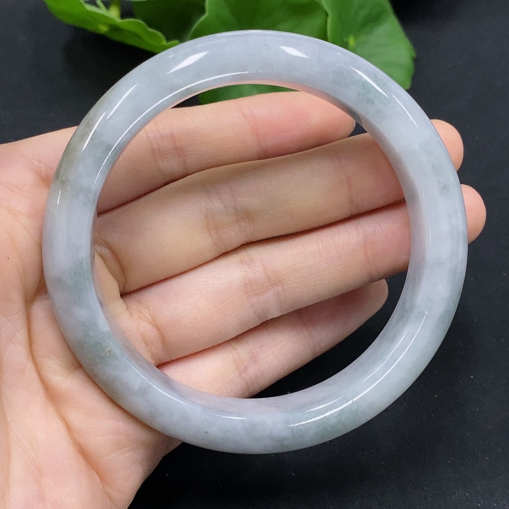 F29315617 Jadeite Round Bracelet Size 59.7 Total Weight Approximately 66.74g