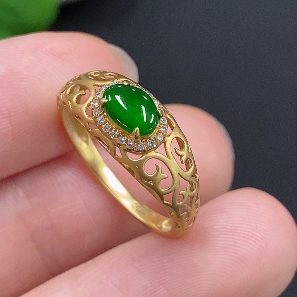 F29336700 Jadeite Cabochon Ring in 18K Gold with Diamond Accents