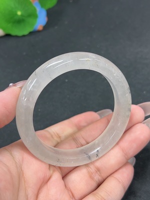 H41923500 非洲翠(独龙玉)正圈手镯 圈口53.9 货品总重约41.5g