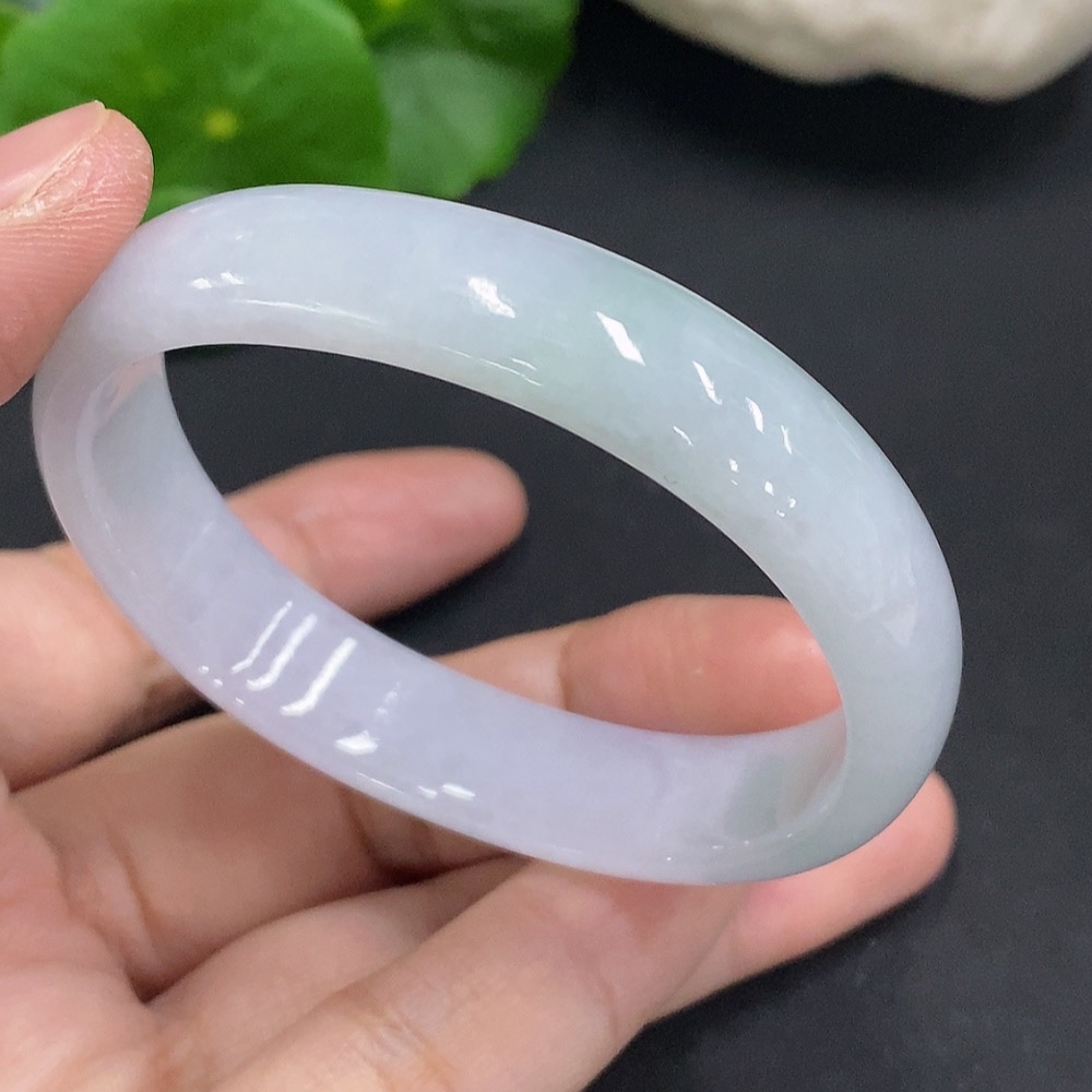 F34050698 Jadeite Concubine Bracelet, Total Weight Approx. 29.3g, Size 52.3/45.8